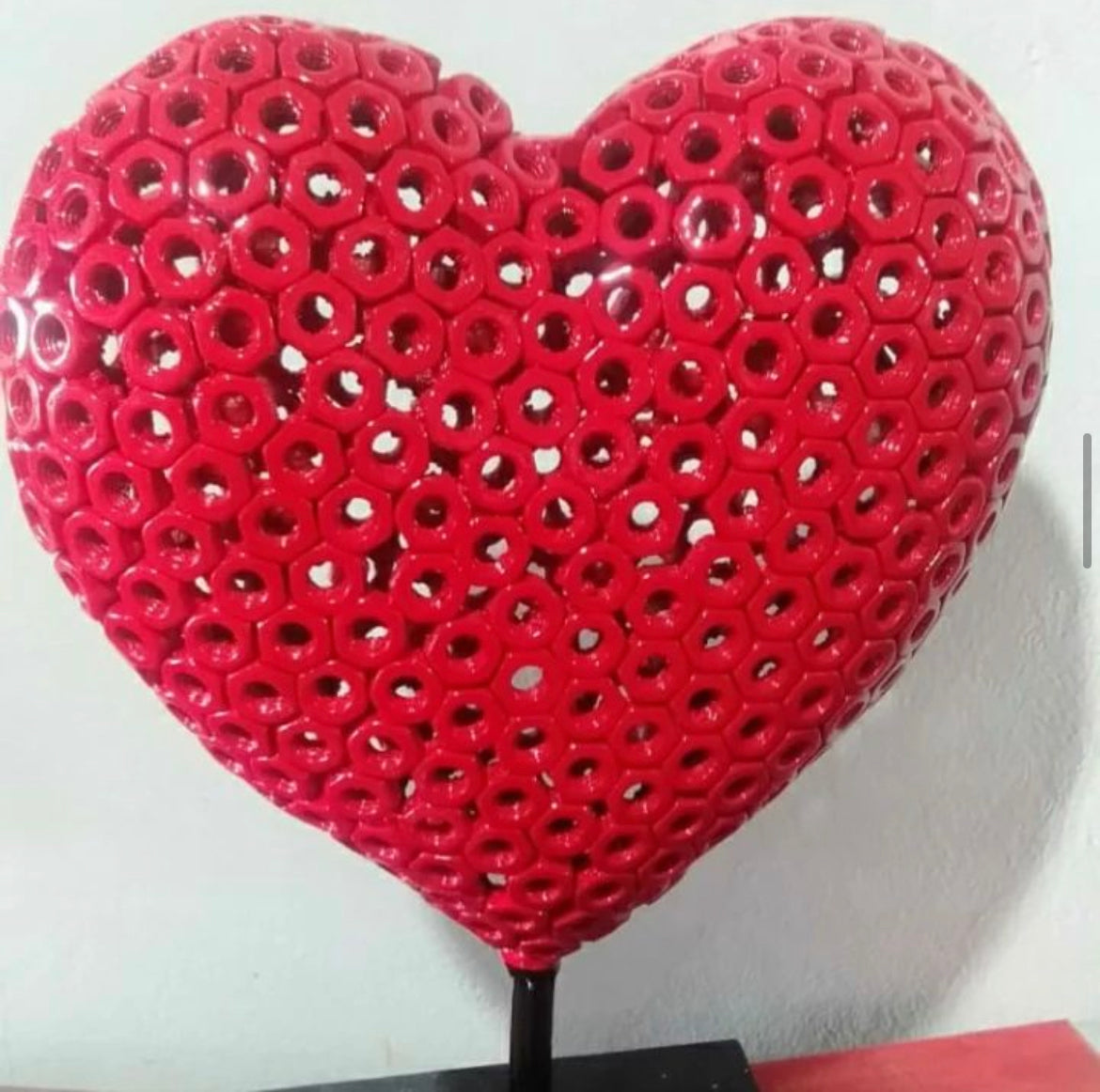 sculpture-metallique-passion-coeur-rouge